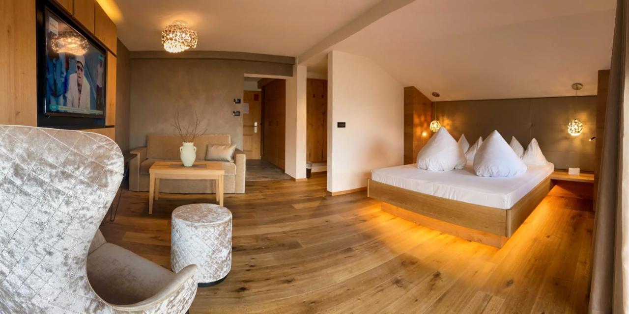 Deluxe Suite,1742766498:JPEG